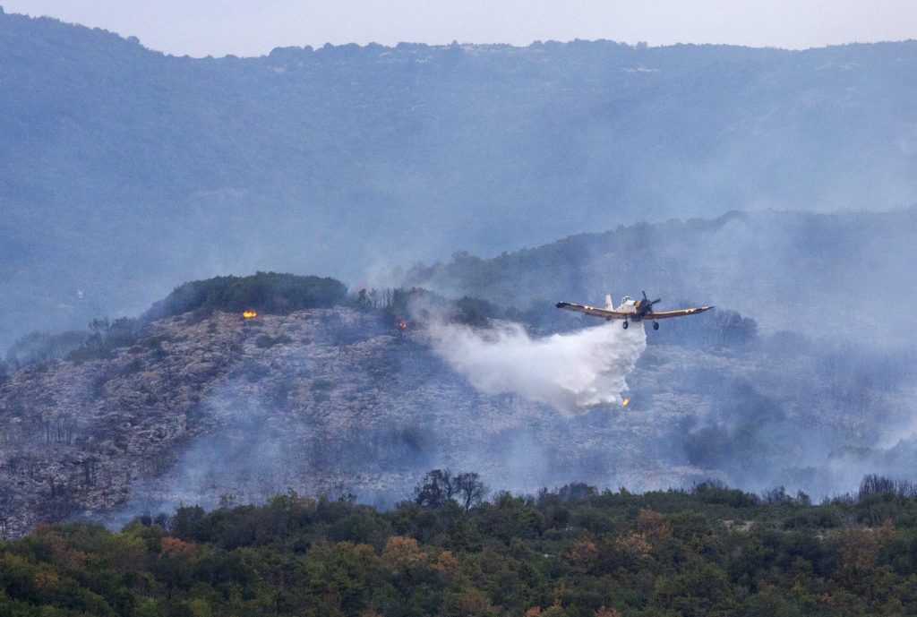 Φωτιά: Καλύτερη η εικόνα του μετώπου στο Παγγαίο – Οριοθετήθηκε στον Όλυμπο