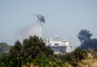 Φωτιά στο Κορωπί: Σε ύφεση το πύρινο μέτωπο στην Αγία Μαρίνα