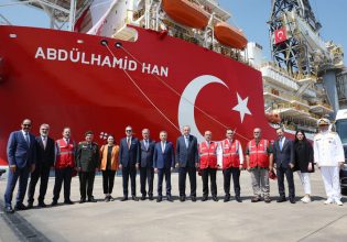 Το τουρκικό γεωτρύπανο Αμπντούλχαμιντ Χαν θα ρίξει άγκυρα στη Μαύρη Θάλασσα