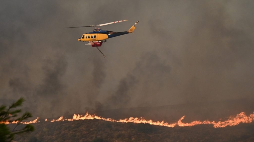 ΣΥΡΙΖΑ: Η κυβέρνηση σφυρίζει κλέφτικα για τη φωτιά στην Αττική – Ζητάμε στοιχεία