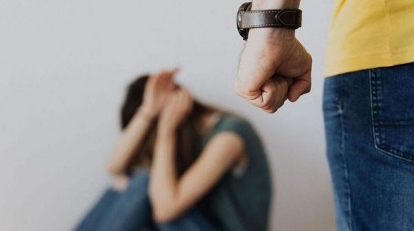 Διδυμότειχο: Μητέρα 5 παιδιών η 32χρονη – Γνώρισε τον άντρα που τη φυλάκισε και τη βίαζε στο διαδίκτυο