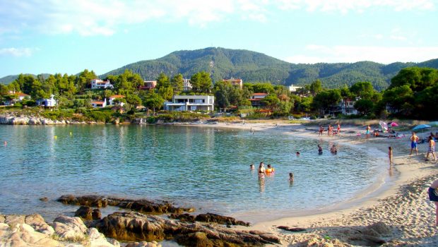 Halkidiki: Number of Turkish tourists more than triples – huge drop in Greek visitors