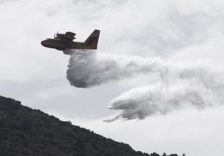 Κικίλιας για φωτιά σε Μαρκόπουλο – «Drone εντόπισε επικίνδυνη εστία κι έγινε άμεσα χειρουργική ρίψη»