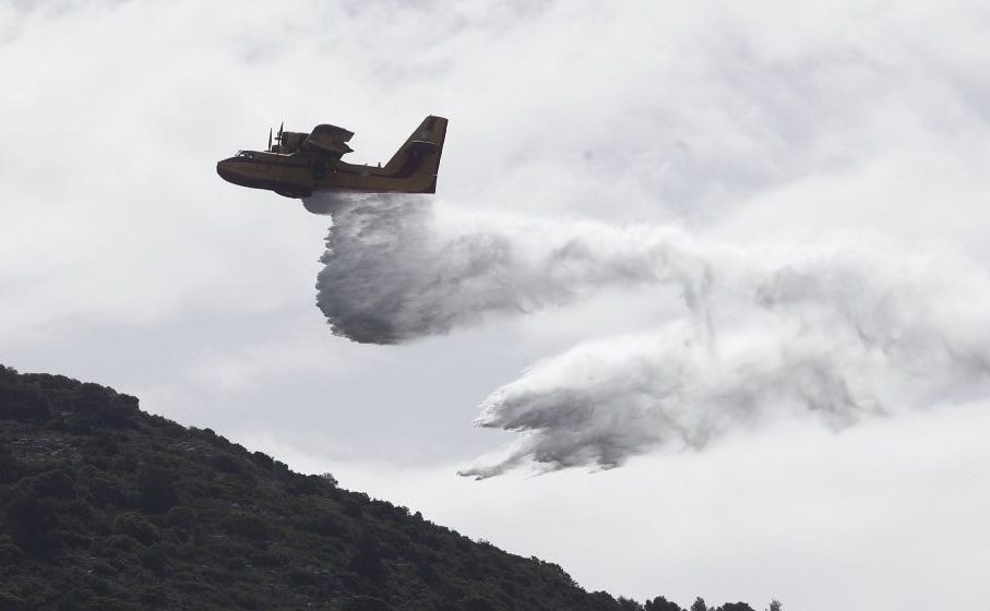 Κικίλιας για φωτιά σε Μαρκόπουλο – «Drone εντόπισε επικίνδυνη εστία κι έγινε άμεσα χειρουργική ρίψη»