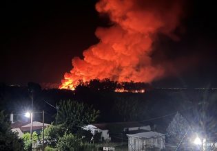 Φωτιά: Στο αλσύλλιο της Κλείσοβας στο Μεσολόγγι κοντά σε καταυλισμό Ρομά