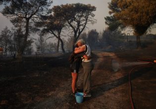 Φωτιά στην Αττική: Είδη πρώτης ανάγκης συγκεντρώνουν οι δήμοι του Λεκανοπεδίου για τους πληγέντες