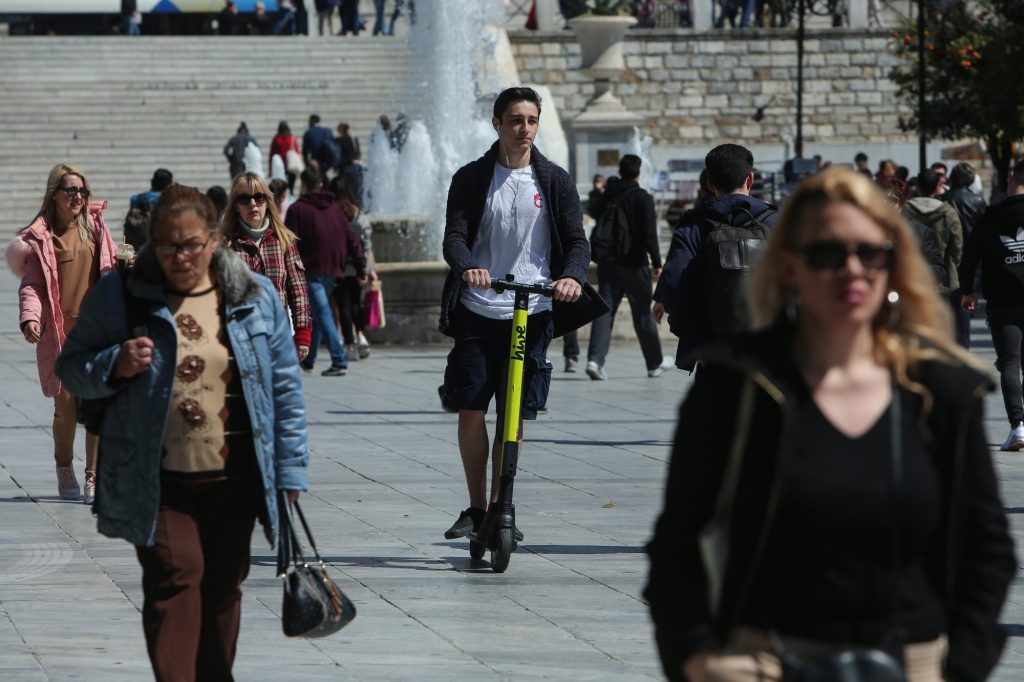 Τα ηλεκτρικά πατίνια επέστρεψαν στους δρόμους