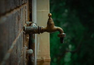 Λειψυδρία: Χωρίς στάλα νερό δήμοι στη Μαγνησία – «Το φαινόμενο γίνεται επιθετικό» λέει ο Λέκκας