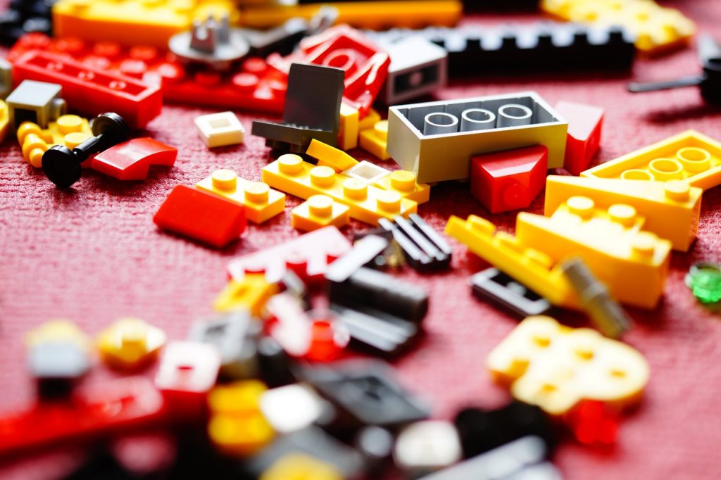 LEGO: Έχετε αναρωτηθεί τι σημαίνει πραγματικά το όνομα των αγαπημένων παιχνιδιών;