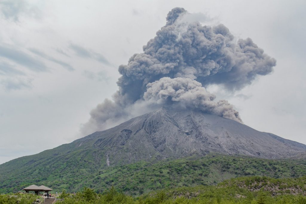 Ιαπωνία: Εξερράγη το ηφαίστειο Sakurajima – Η τέφρα εκτοξεύτηκε σε ύψος 2.700 μέτρων