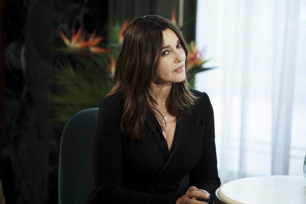 Monica Bellucci: Αυτό είναι το σαγηνευτικό άρωμα που φορά και δεν το αλλάζει με κανένα άλλο