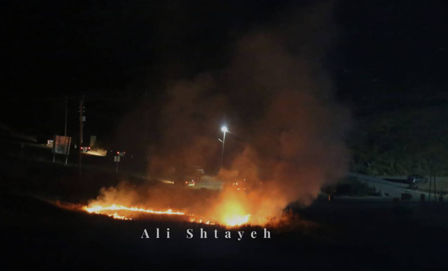 Δυτική Όχθη: Ισραηλινές δυνάμεις πολιορκούν τους Παλαιστίνιους και βάζουν φωτιά σε αγορά