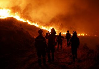 Φωτιά στην Αττική: Οι ένοπλες δυνάμεις στα μέτωπα της πυρκαγιάς – Βίντεο