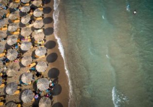 Παραλίες: «Βροχή» οι καταγγελίες για παραβάσεις