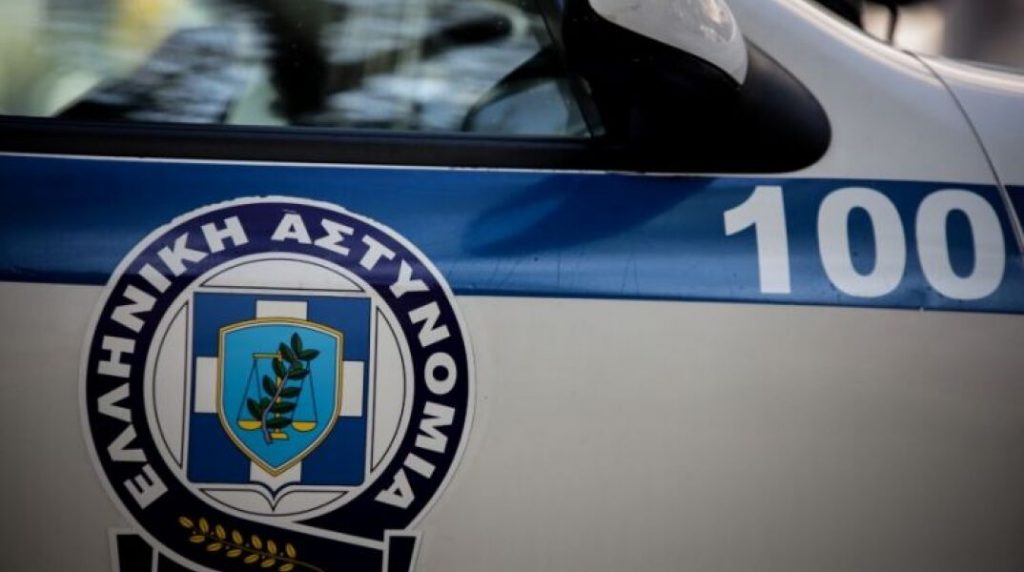 Θεσσαλονίκη: Πέντε συλλήψεις για κλοπές – Της έκλεψε την τσάντα με πρόσχημα την επαιτεία