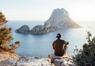 Έτσι θα περιορίσεις το περιβαλλοντικό σου αποτύπωμα κατά τη διάρκεια των διακοπών σου