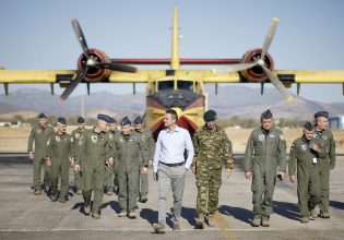 ΣΥΡΙΖΑ: Μητσοτάκης σε ρόλο Τομ Κρουζ στο Top Gun – Γελοία προσπάθεια αντιπερισπασμού από τον Ρωμανό