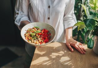 Vegan διατροφή: Μπορεί να επιβραδύνει την γήρανση;