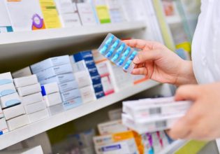 ΕΟΦ: Απαγορεύει για 3 μήνες την παράλληλη εξαγωγή 105 φαρμάκων – Ο λόγος