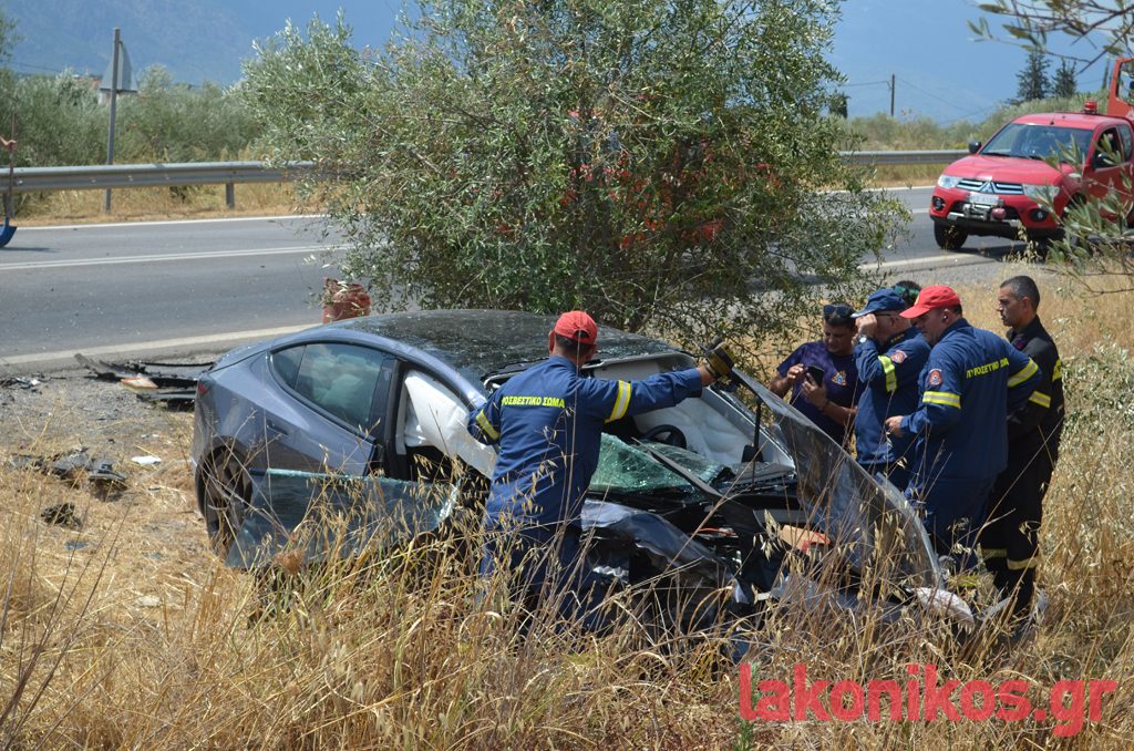 Σπάρτη: Στο νοσοκομείο μετά από τροχαίο πρώην νομάρχης Λακωνίας – Συγκρούστηκε μετωπικά με άλλο ΙΧ