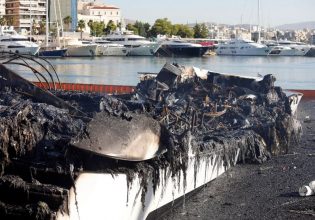 Σοβαρά κενά ασφαλείας αποκάλυψε η φωτιά στη Μαρίνα Ζέας