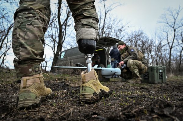 Ρωσία: Κατέστρεψε πάνω από 100 drones της Ουκρανίας τη νύχτα – Επιτέθηκε στην Κρεβί Ρι, «τρεις νεκροί άμαχοι»