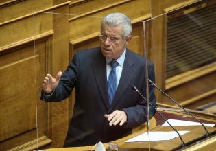 Βλάχος: Η ερώτηση για τα κόκκινα δάνεια χρήσιμη για την κυβέρνηση – Ο Σαλμάς παραπέμπεται για καταγγελίες