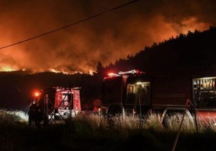 Πύρινος εφιάλτης στο Ξυλόκαστρο – Στα πρώτα σπίτια έφτασαν οι φλόγες – Εκκενώθηκαν πέντε χώρια