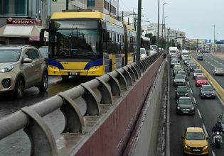 Στο «κόκκινο» ο Κηφισός, προβλήματα από την κίνηση στο κέντρο της Αθήνας