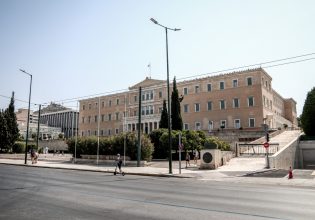 Επιβεβαιώνεται το ψαλίδισμα της κυβερνητικής εκτίμησης για την ανάπτυξη – Οι αριθμοί που κλειδώνουν