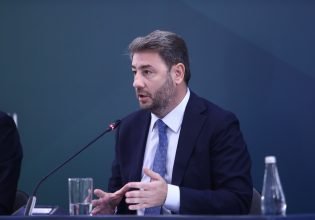 ΠΑΣΟΚ: Η πρόταση Ανδρουλάκη για το ντιμπέιτ των υποψηφίων – «Να είναι ανοιχτό, όχι προκάτ»