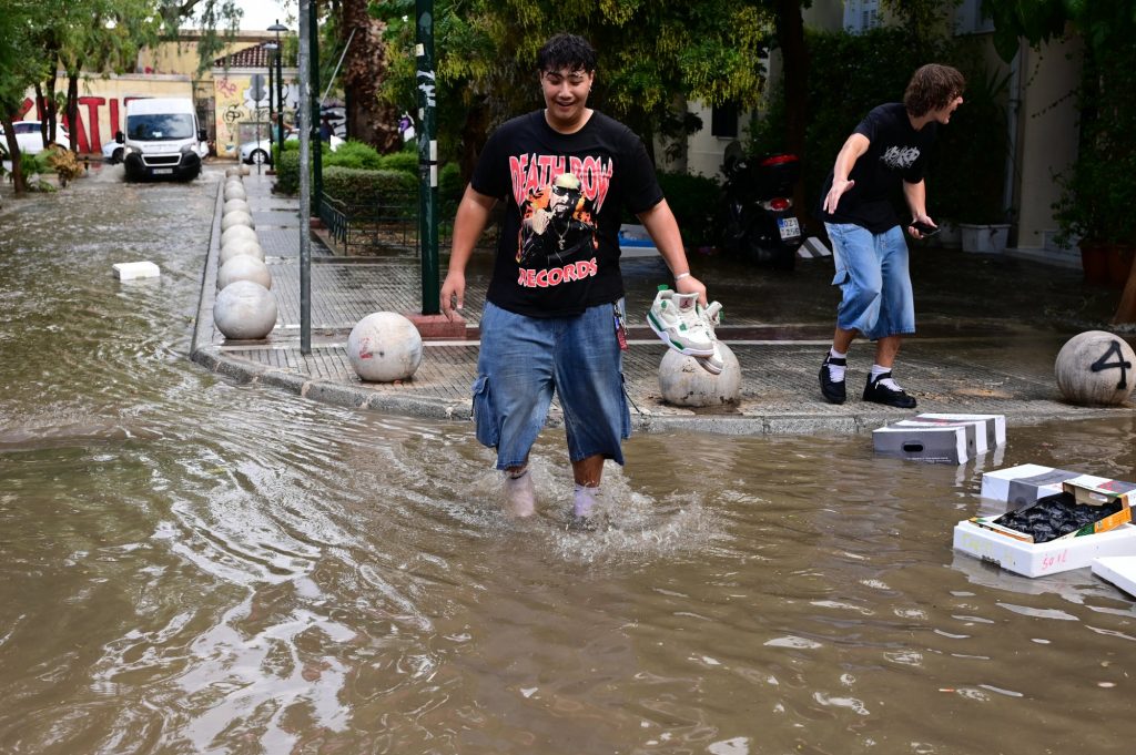 Κακοκαιρία Atena: Πού καταγράφηκαν τα μεγαλύτερα ύψη βροχής