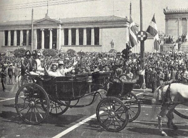 Του Προέδρου τα τερτίπια, της Θεοδώρας τα χαϊλίκια και του Stefanos η δεύτερη καριέρα