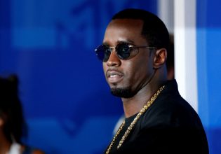 Sean «Diddy» Combs: Ο ράπερ Shyne λέει ότι του «κατέστρεψε» τη ζωή όταν ήταν μόλις 18 χρονών