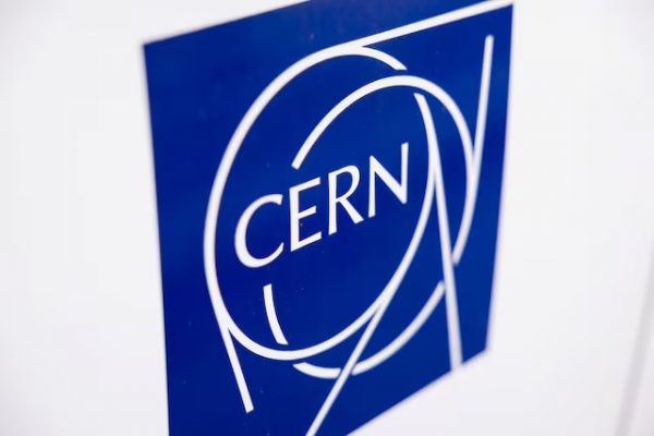 Το CERN τερματίζει τη συνεργασία με εκατοντάδες ρώσους και λευκορώσους ερευνητές