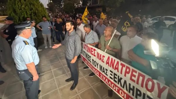 Θεσσαλία: Αγροτικό «μπλόκο» στο κυβερνητικό αφήγημα – Μαγική εικόνα τα περί αποκατάστασης της περιοχής