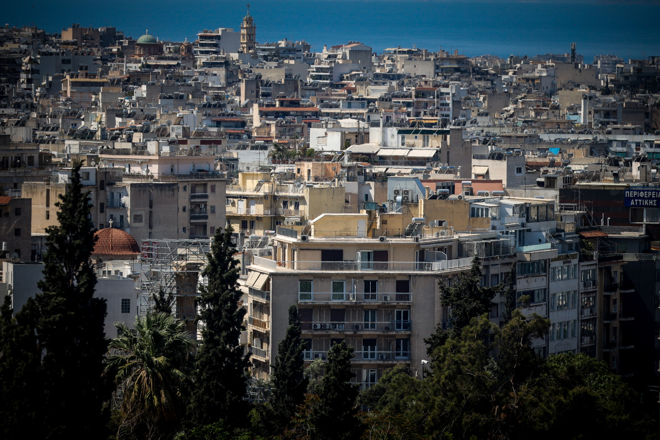 Ακίνητα: Πέφτει το ποσοστό της ιδιοκατοίκησης – «Γερασμένα» τα σπίτια στην Ελλάδα