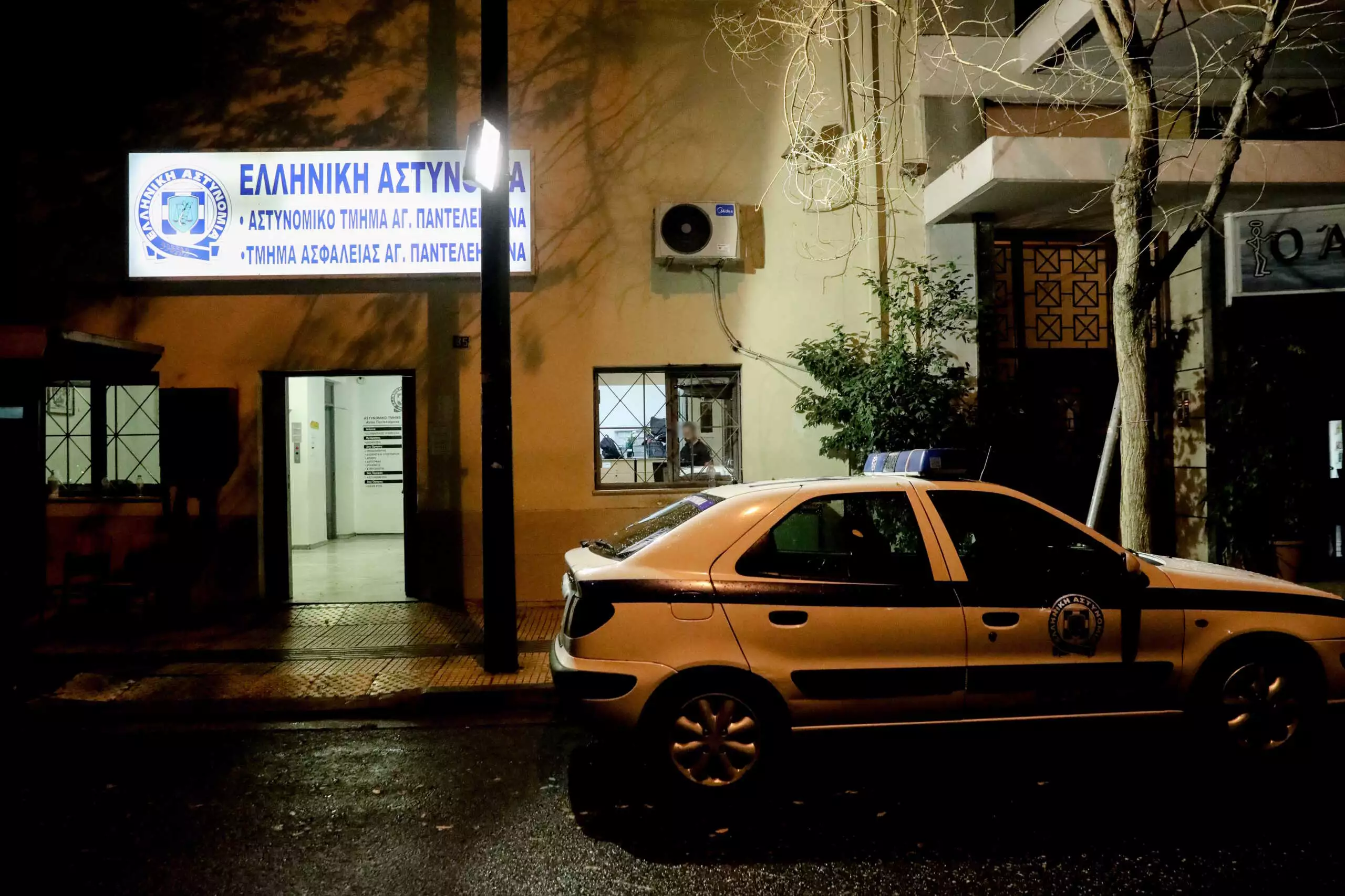 Τι λέει η ΕΛ.ΑΣ. για τον θάνατο μετανάστη στο ΑΤ Αγίου Παντελεήμονα – Διατάχθηκε πειθαρχική έρευνα