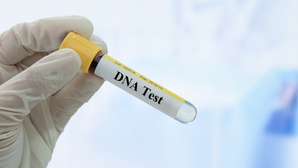 Πατέρας έκανε τεστ DNA για πλάκα και έπαθε σοκ με τα αποτελέσματα