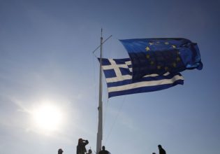 Ταμείο Ανάκαμψης: «Γιατί άραγε;» – Νέα ερωτήματα για την καθυστέρηση της δημοσιοποίησης των «top 100» δικαιούχων