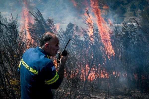 Πυρκαγιές: Πολύ υψηλός κίνδυνος σε Ρόδο και Κάρπαθο αύριο, Δευτέρα