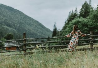 Boho Girl: Το στυλ της ελευθερίας έχει επιστρέψει για τα καλά