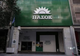 Θα γίνουν δύο ντιμπέιτ για τις εκλογές στο ΠΑΣΟΚ, λέει ο Γλαβίνας