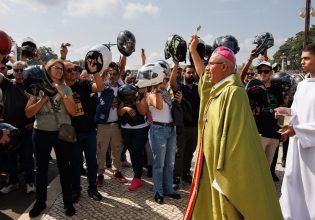 Ευλόγησον… τα κράνη, παράκληση 180.000 μοτοσικλετιστών στην Παναγία