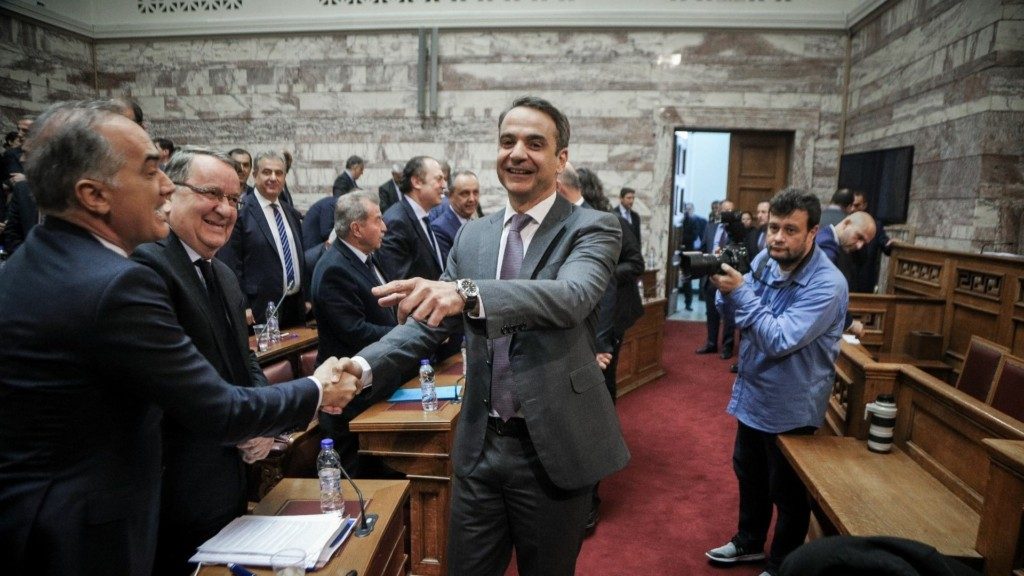 Γιατί το Μαξίμου χτυπά τον Σαλμά; – Μήνυμα με πολλούς αποδέκτες