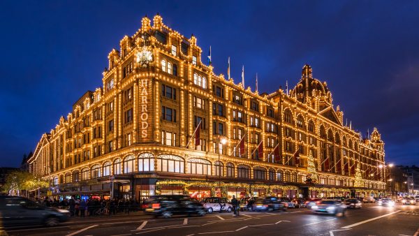 Τα Harrods θα πωλούν ροδάκινα από περιοχή της Φουκουσίμα όπου το 2011 έγινε πυρηνική καταστροφή