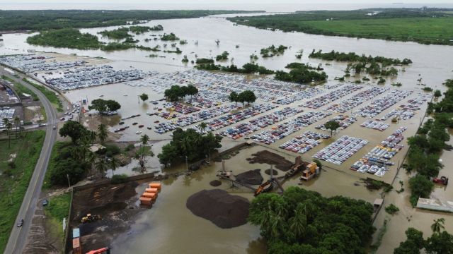 Μεξικό: Τουλάχιστον 16 νεκροί από τον τυφώνα Τζον – Σοκαριστικές εικόνες