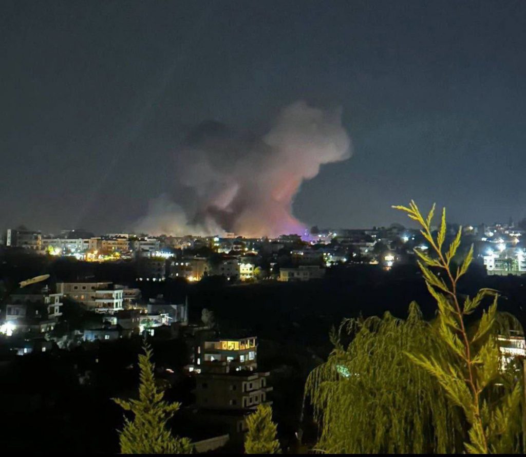 Συρία: Τουλάχιστον 7 οι νεκροί, ανάμεσά τους 3 πολίτες, από τους σφοδρούς ισραηλινούς βομβαρδισμούς