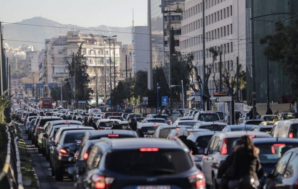 Έρχονται 80.000 ειδοποιητήρια για απλήρωτα τέλη κυκλοφορίας – Τα πρόστιμα που προβλέπονται