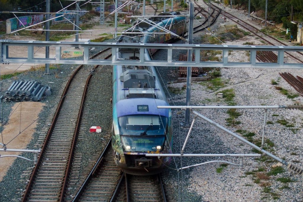 Λιβαδειά: Σοκάρει η περιγραφή της γυναίκας που «πιάστηκε» σε πόρτα τρένου – Σύρθηκε για 50 μέτρα